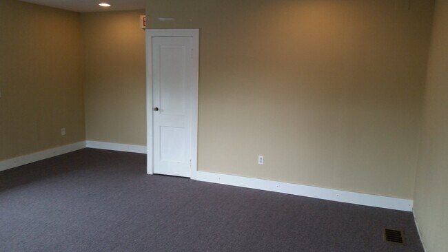 Photo - 1510 Haines Rd