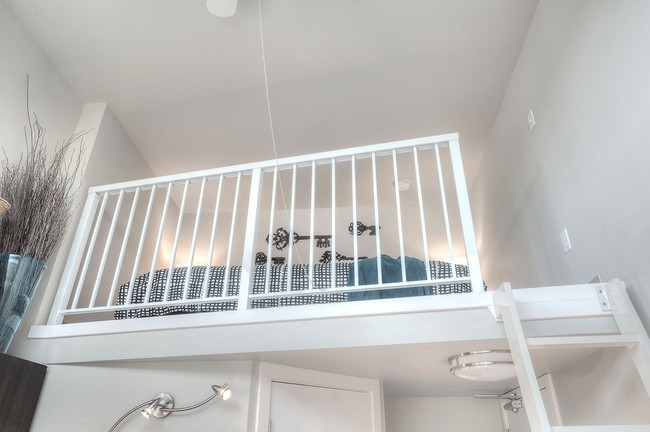 Loft Unit - Alcove Ballard Apartments