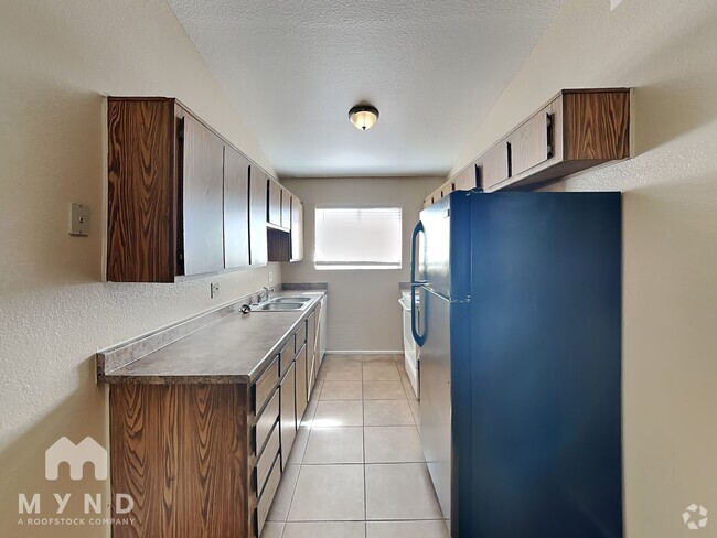 Building Photo - 260 W 8th Ave Rental