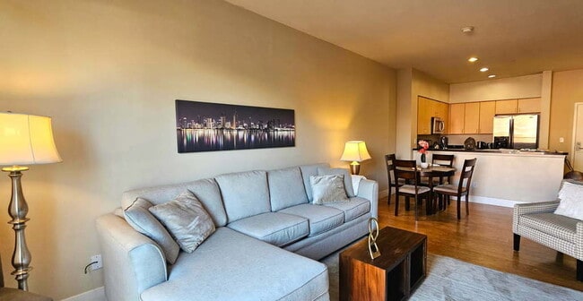 Building Photo - 445 Island Ave Unit 413