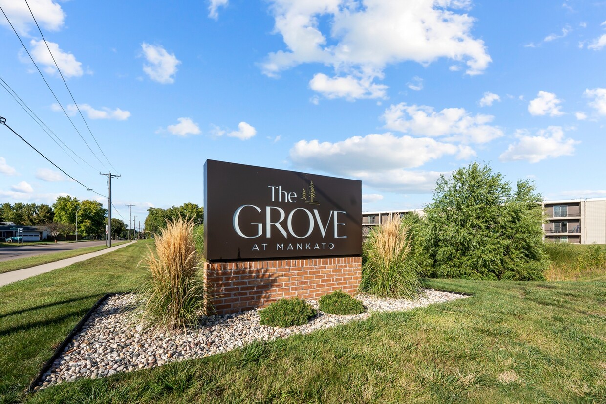 DSC00451 - The Grove at Mankato