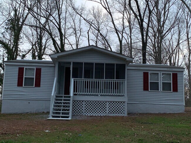 Photo - 355 Steele Dr House