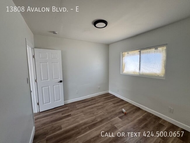 Building Photo - 13808 Avalon Blvd Unit E