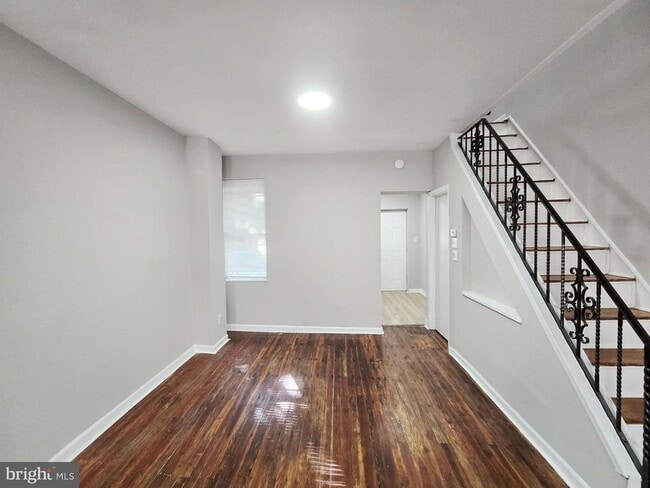 Photo - 1910 Sigel St