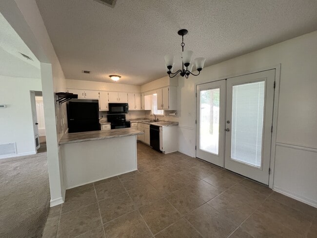 Photo - 18874 Mahan Loop