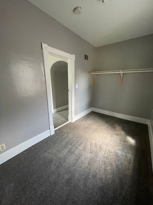 2562 S 9th St Unit 2562 lower
