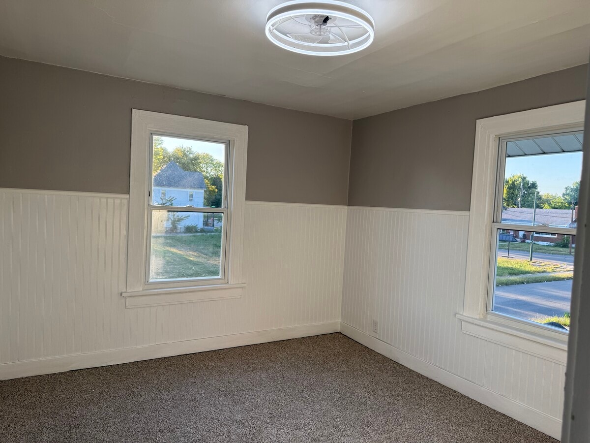 Photo - 718 Randolph St