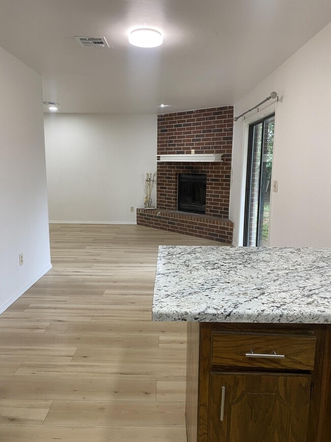 Photo - 804 Hawks Nest Dr