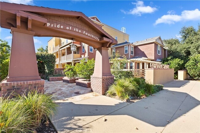 Building Photo - 335 S Glendora Ave Rental