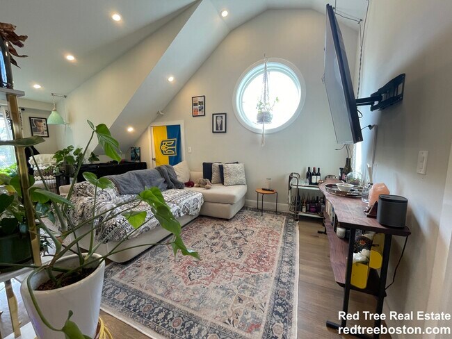 Photo - 11 Mansfield St Unit 4