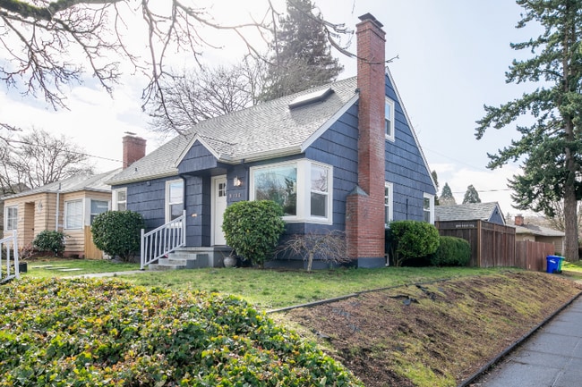 Photo - 5130 N Yale St