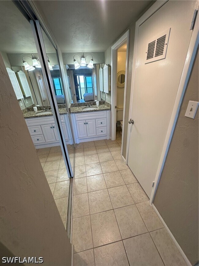 Photo - 26370 Hickory Blvd Unidad 702