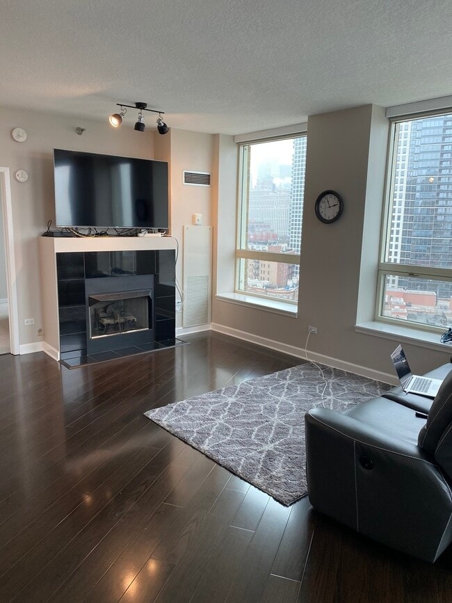 Photo - 600 N Kingsbury St Unit 1602