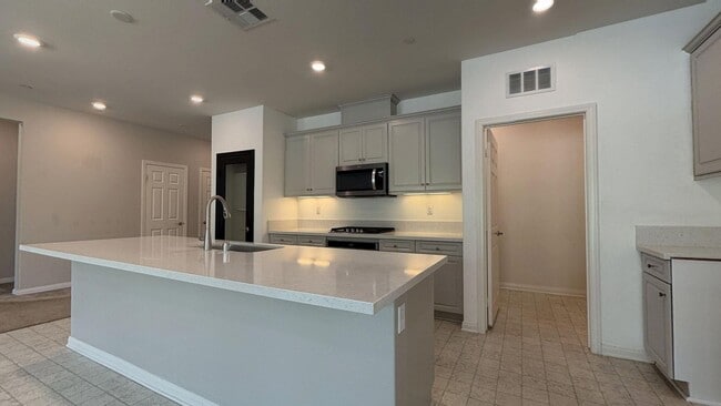 11074 Avalon Way