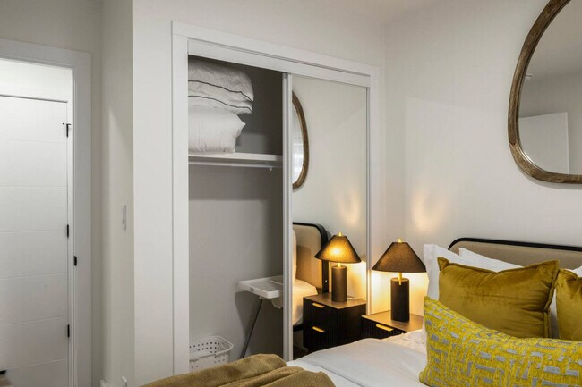 Photo - 10749-10773 73 Ave NW Unit ID1317343P