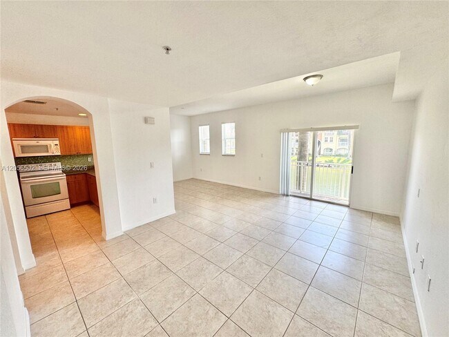 Photo - 10850 NW 89th Terrace Unit 210-5