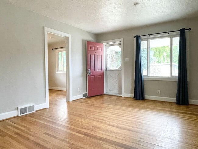 Photo - Darling Updated Cottage Near Liberty Park!