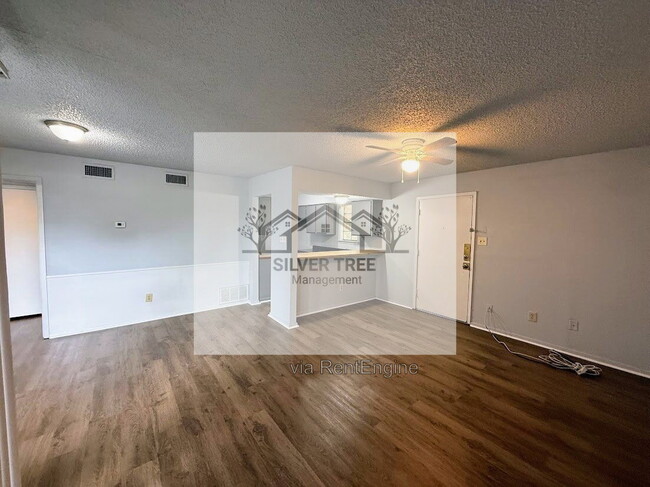 Building Photo - 4820 Wellesley Ave Unit A