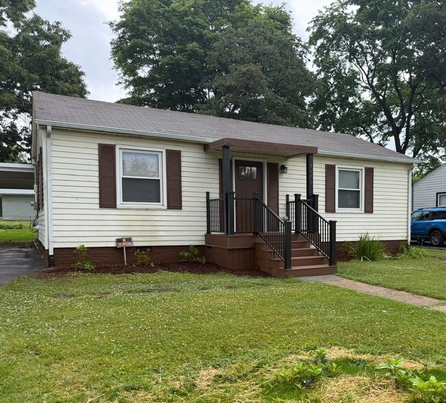 Photo - 2 Bedroom / 1.5 Bath Home in Kingsport TN