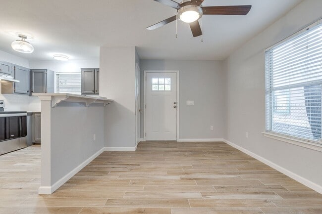 Photo - 2618 Bomar Ave