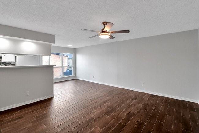 Photo - 7047 Bissonnet St Unidad 117