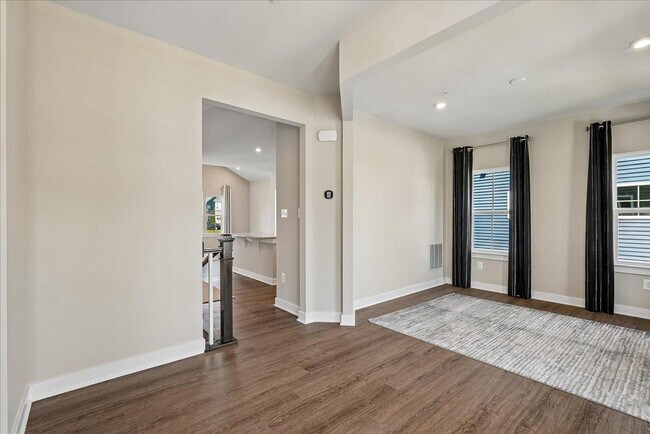 Photo - 1303 Potomac View Pkwy