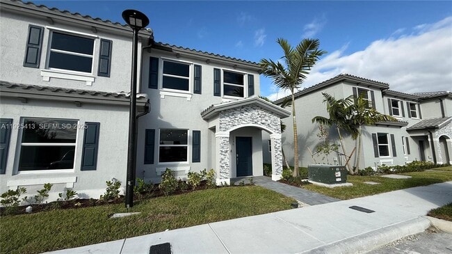 Photo - 1096 NW 2nd Ter