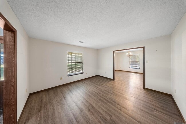 Photo - 9655 Sullivan Rd