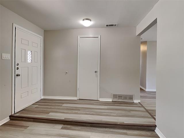 Photo - 2116 Crockett Dr