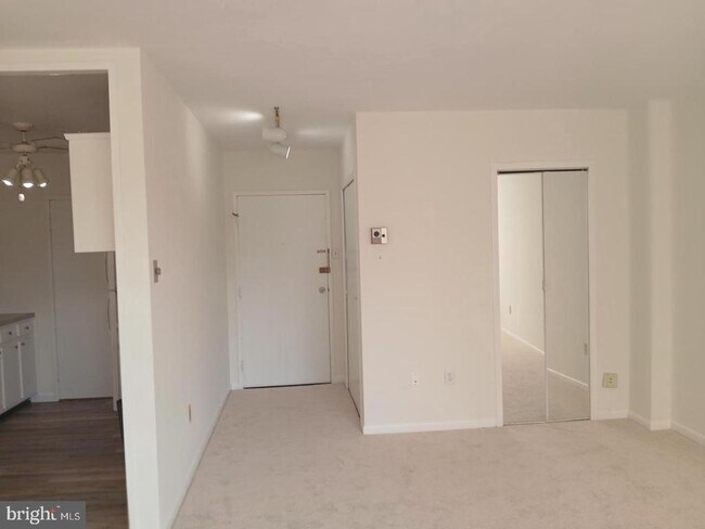 6641 Wakefield Dr Unit 105