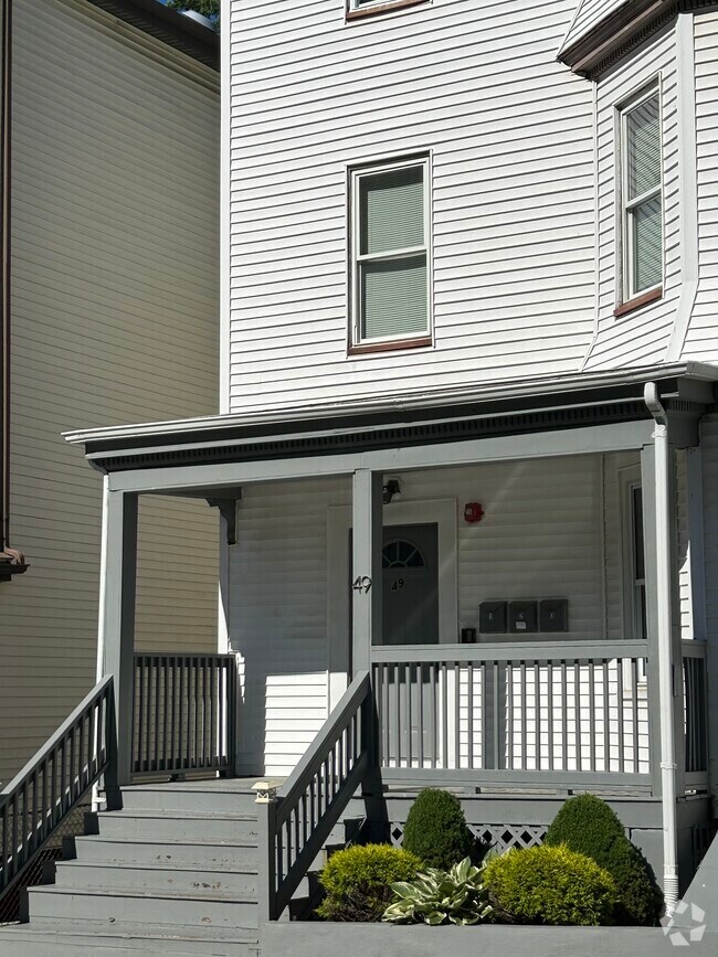 Building Photo - 49 Mozart St Unit 2 Rental
