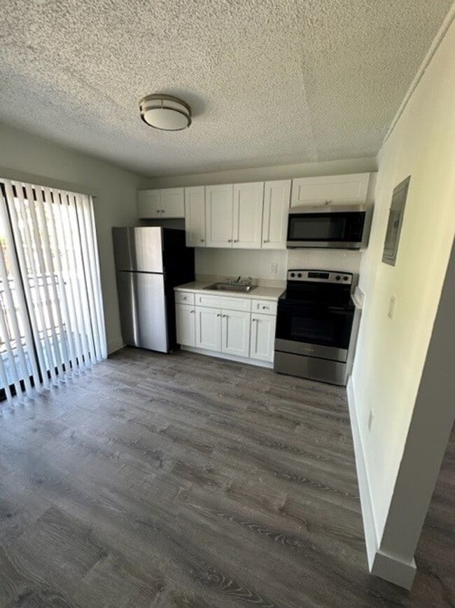 Photo - 529 SW 4th St