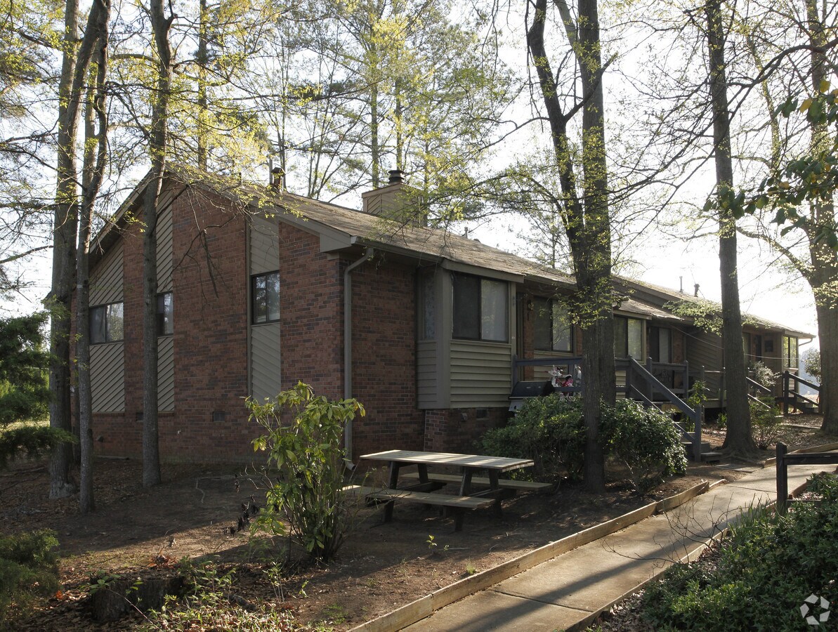 Photo - Treehouse Apartments