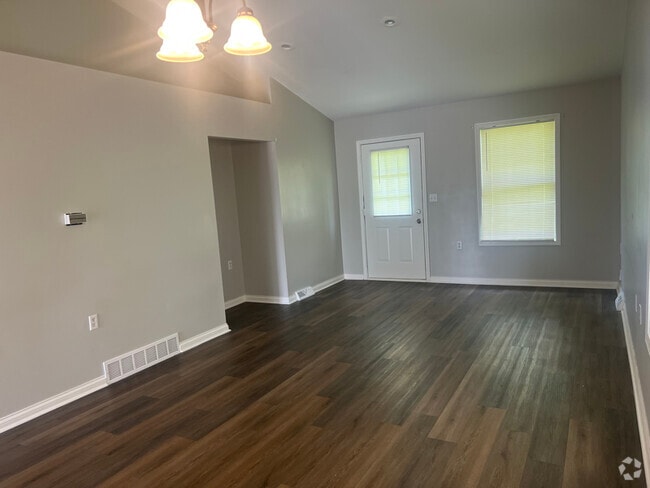 Building Photo - 606 David Ct Rental