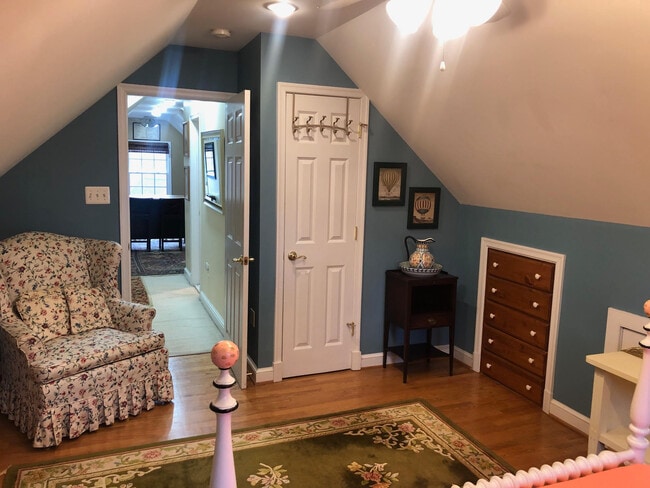 Photo - 5804 Searl Ter Unit Private Primary Suite