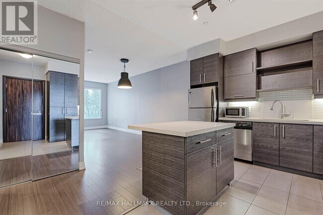 Photo - 277 South Park Rd Unité 110