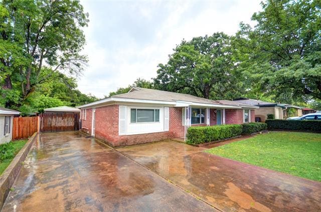 Photo - 4004 Caddo Trail