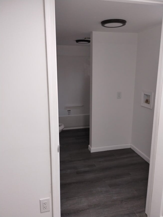 Photo - 2119 W Norwegian St