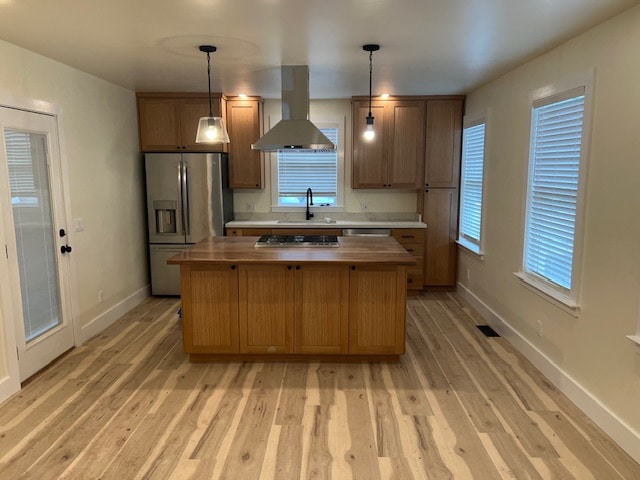 Photo - 3353 Spear Ave