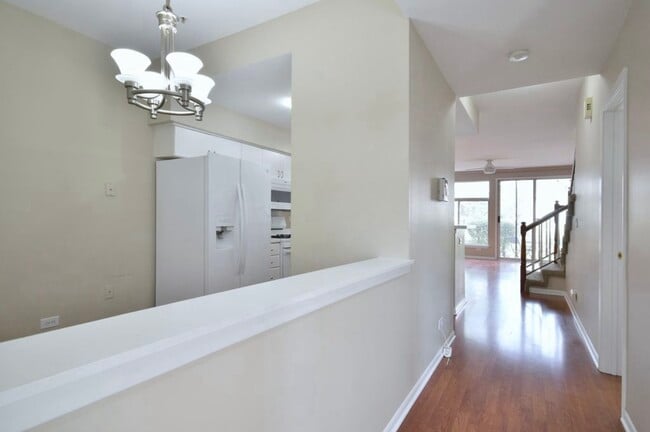 Photo - 1134 E Addison Ave