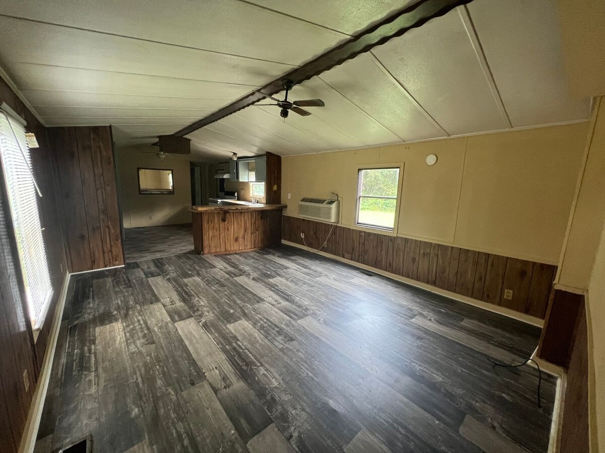 Photo - 2507-2542 NC 42