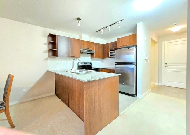 Photo - 115-4728 Brentwood Dr Unité 115