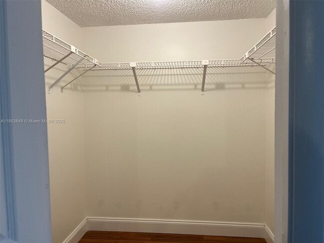 Photo - 200 Lakeview Dr Unit 203