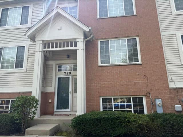 Photo - 779 Sanborn St