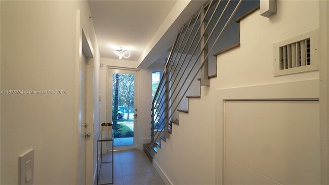 Photo - 706 NE 5th St