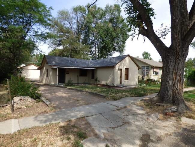 Building Photo - $0 DEPOSIT OPTION! CHARMING EDGEWATER 3 BED/2BATH HOME 3 BLOCKS FROM SLOAN'S LAKE