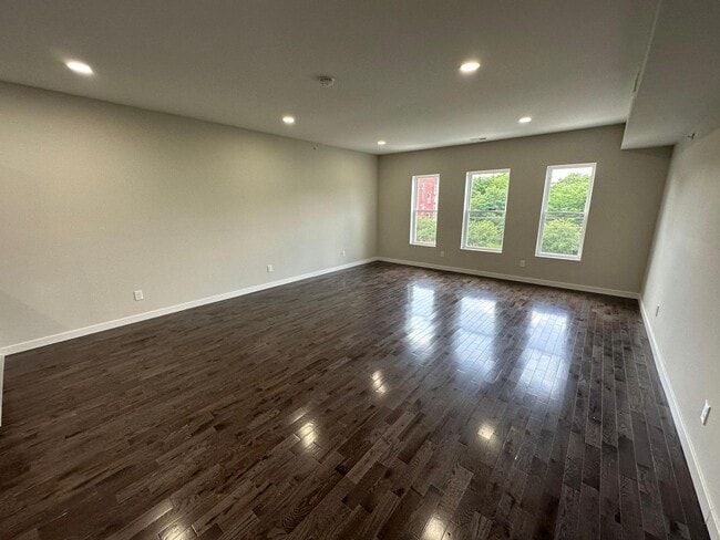 Photo - 3319 N 17th St Unit 3F