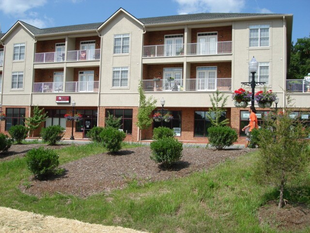 Photo - 401 S Main St Condo Unit 206 Clay Court
