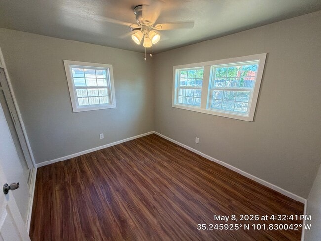Photo - 308 Teakwood St