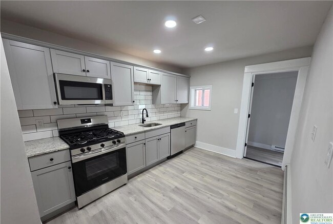 Photo - 161 W Wilkes Barre St